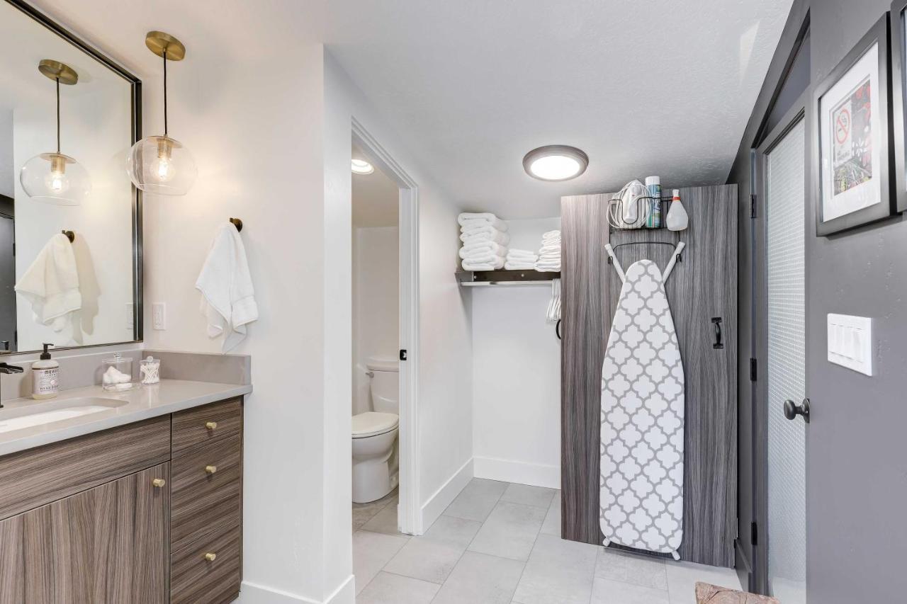 Stylish And Modern Boise Studio With Foothills Views! Εξωτερικό φωτογραφία